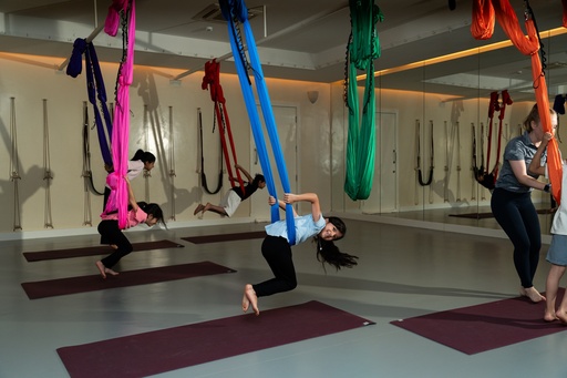 [GCK-0006] Kids Aerial Yoga